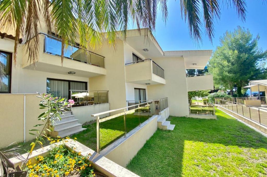 Greek Pride Cronwell Rahoni Hotel (Adults Only) Nea Skioni Exterior foto