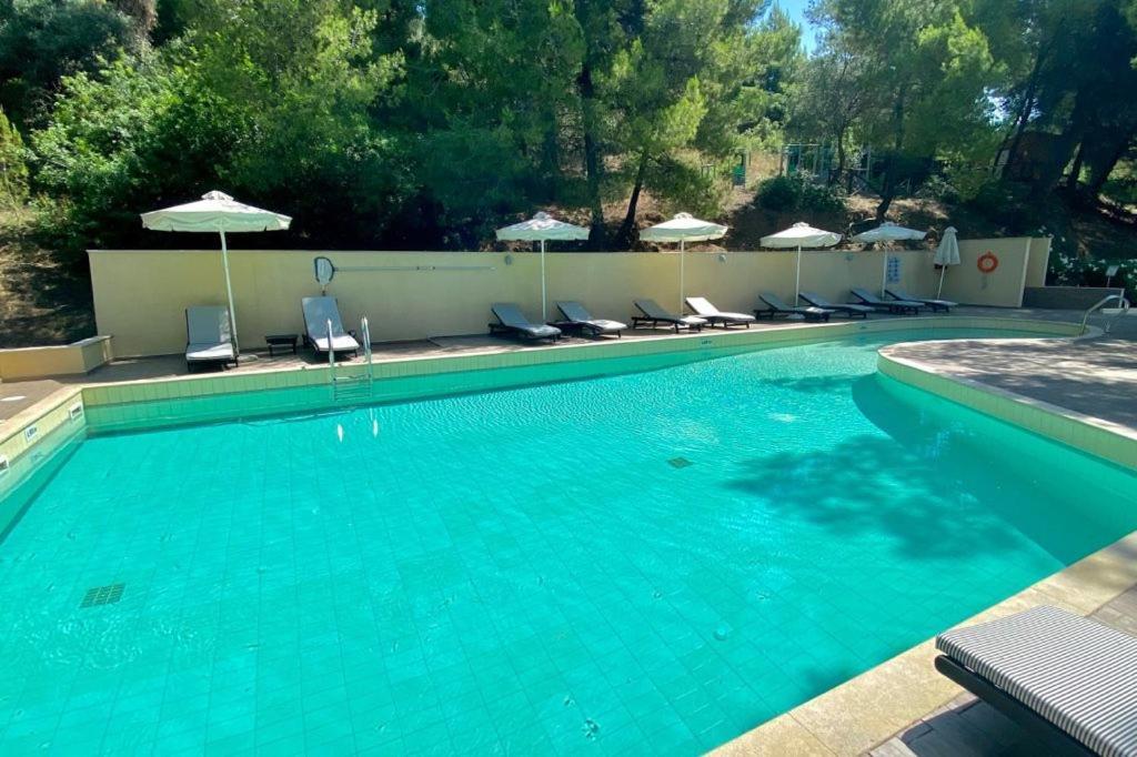 Greek Pride Cronwell Rahoni Hotel (Adults Only) Nea Skioni Exterior foto