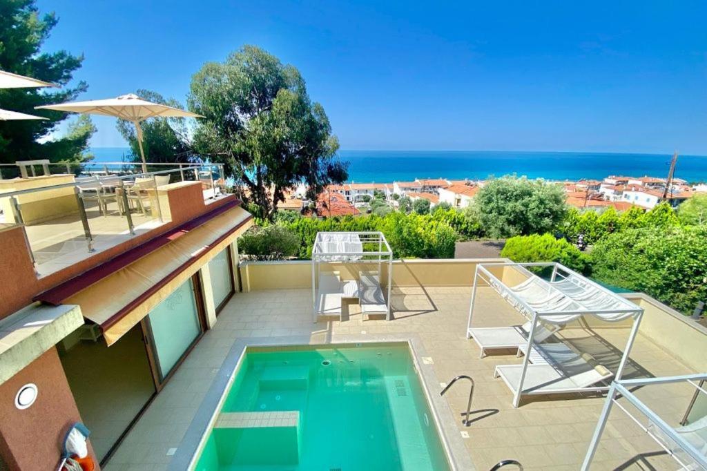 Greek Pride Cronwell Rahoni Hotel (Adults Only) Nea Skioni Exterior foto