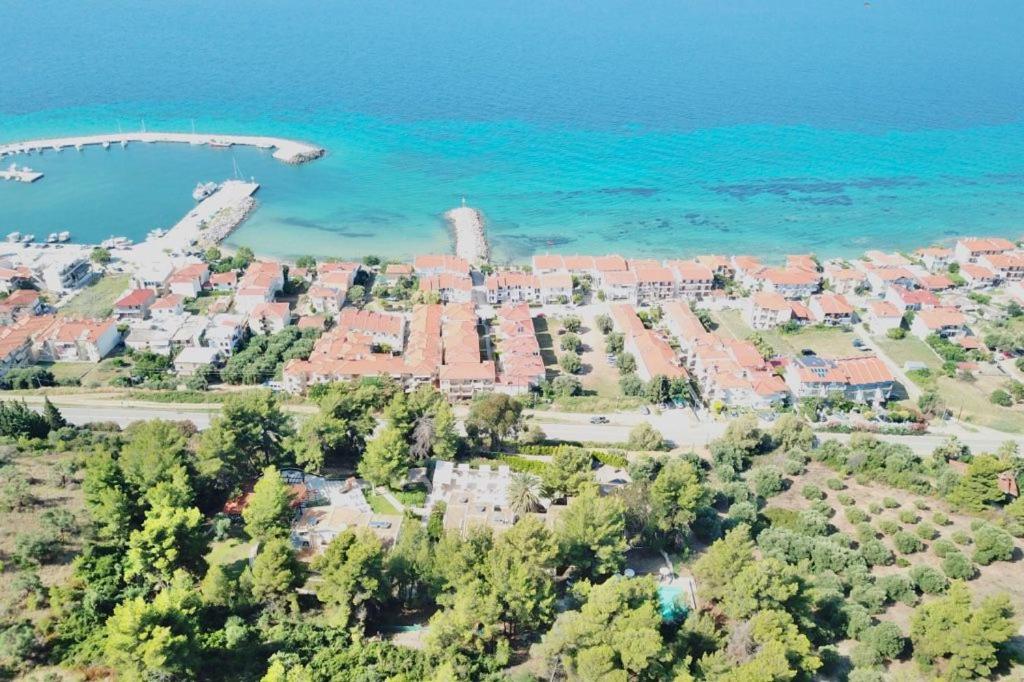 Greek Pride Cronwell Rahoni Hotel (Adults Only) Nea Skioni Exterior foto