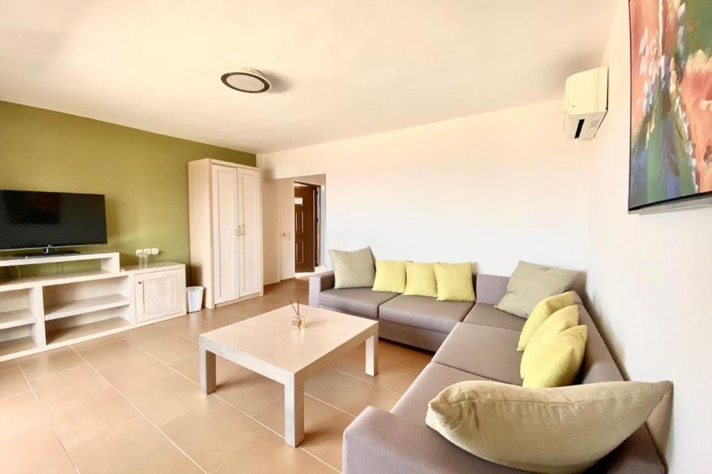 Greek Pride Cronwell Rahoni Hotel (Adults Only) Nea Skioni Exterior foto