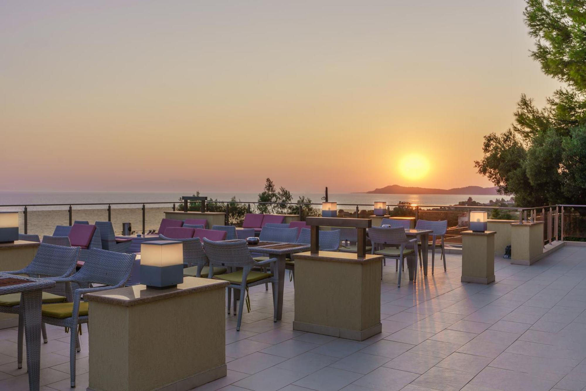 Greek Pride Cronwell Rahoni Hotel (Adults Only) Nea Skioni Exterior foto