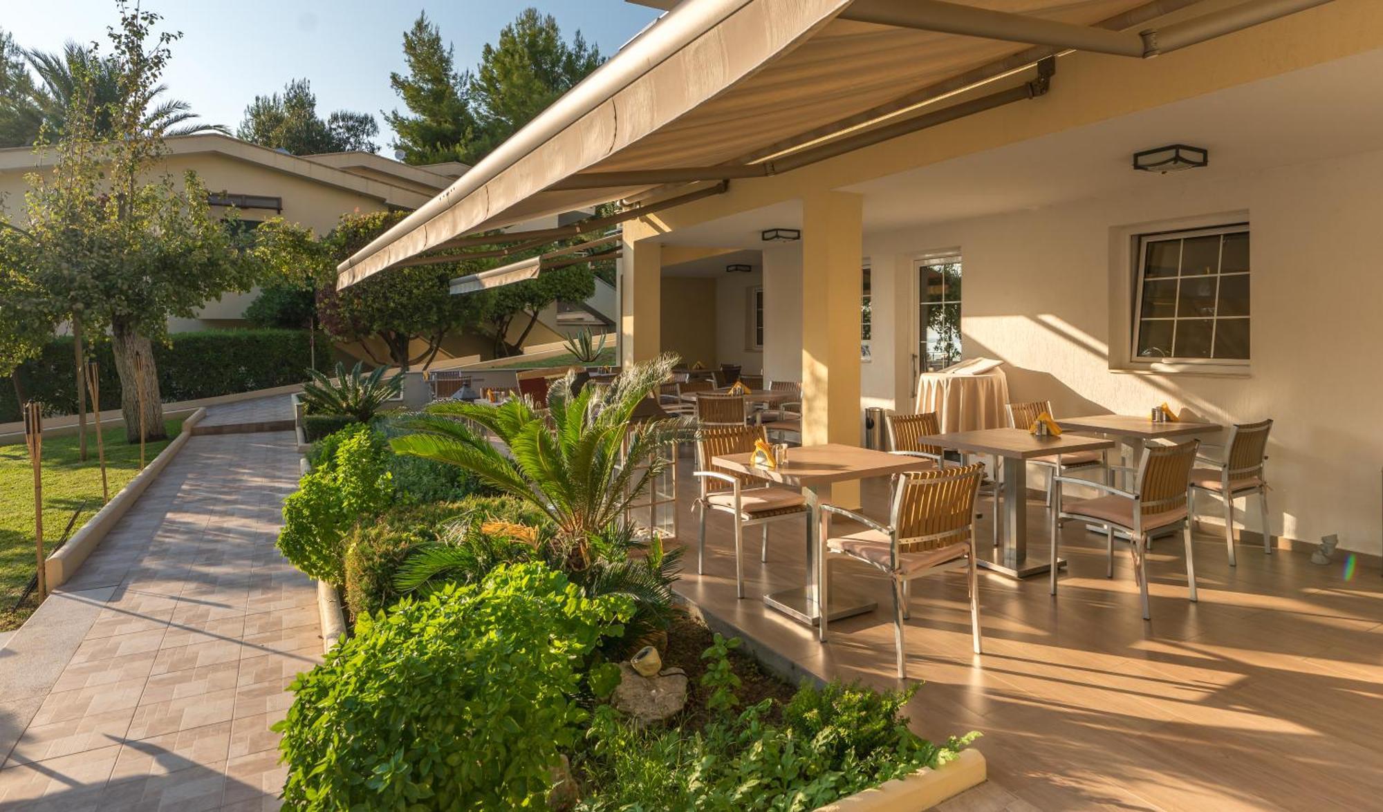 Greek Pride Cronwell Rahoni Hotel (Adults Only) Nea Skioni Exterior foto