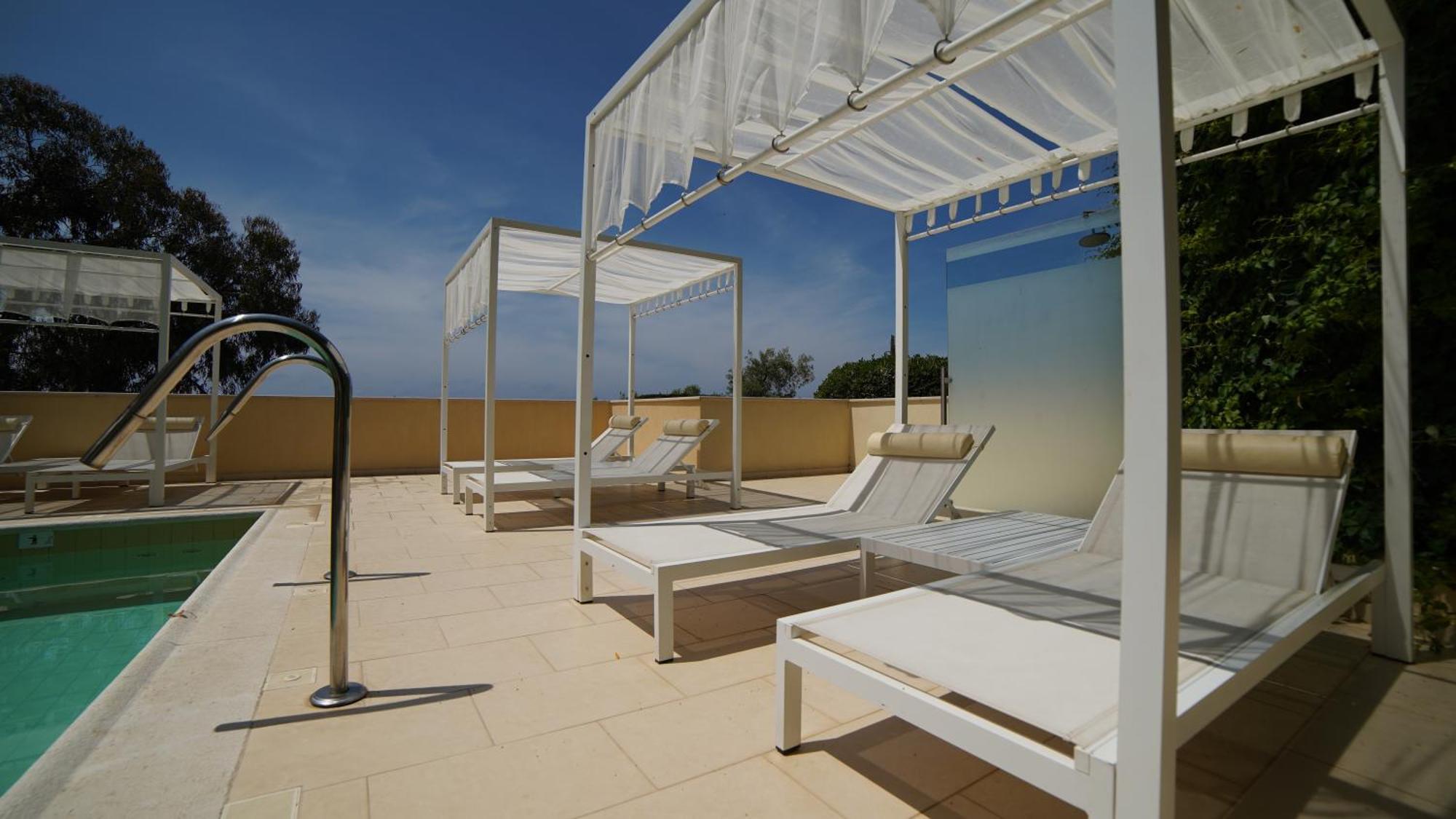 Greek Pride Cronwell Rahoni Hotel (Adults Only) Nea Skioni Exterior foto